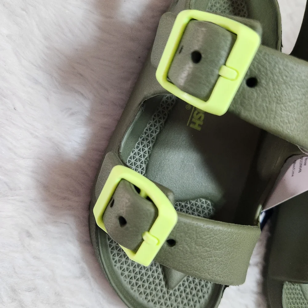 OshKosh B'gosh Green Sandals